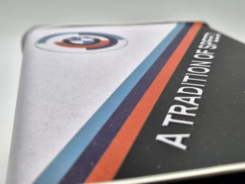 BMW Motorsport "A tradition of speed" метална кутия за съхранение