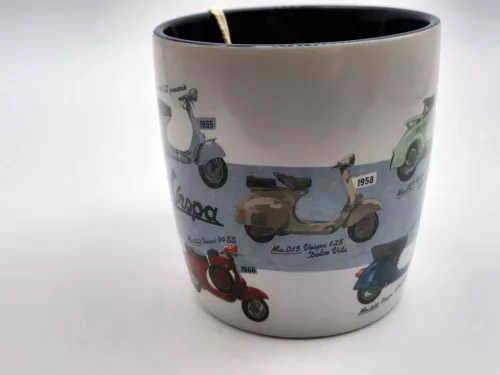 Vespa - A small car on two wheels - керамична чаша