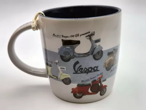 Vespa - A small car on two wheels - керамична чаша
