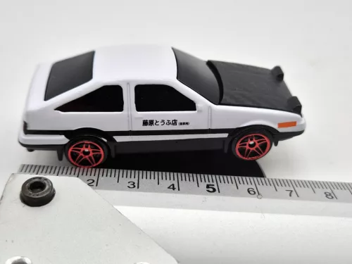 Toyota AE 86 AE86 въртяща се дрифт кола - 1:64