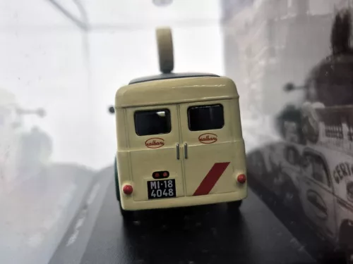 Fiat 1100 ELR камион Galbani (1951) - Altaya - 1:43