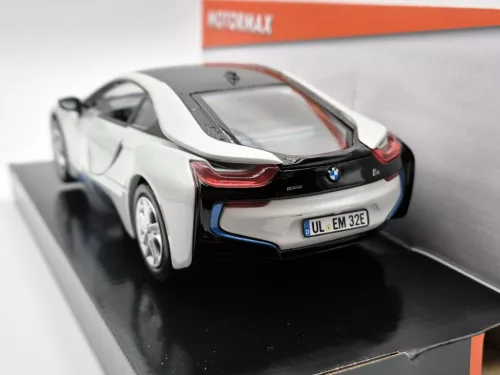 BMW i8 coupe 2018 - бяло - Motormax модел автомобил 1:24