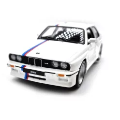 BMW E30 M3 (1988) - бял - Bburago - 1:24