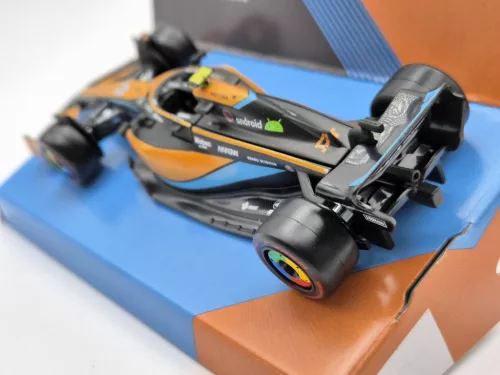 McLaren F1 MCL36 #4 (2022) Australian GP - Lando Norris - Bburago - 1:43