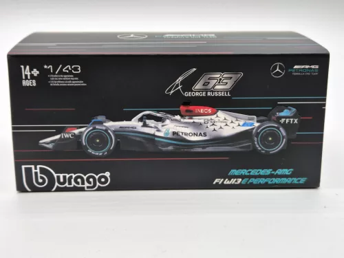 Mercedes - AMG Petronas F1 W13E #63 (2022) - George Russel - С ПИЛОТ - Bburago - 1:43
