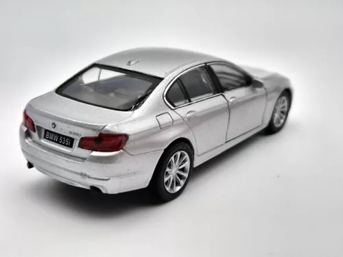 BMW F10 535i - Welly - 1:34