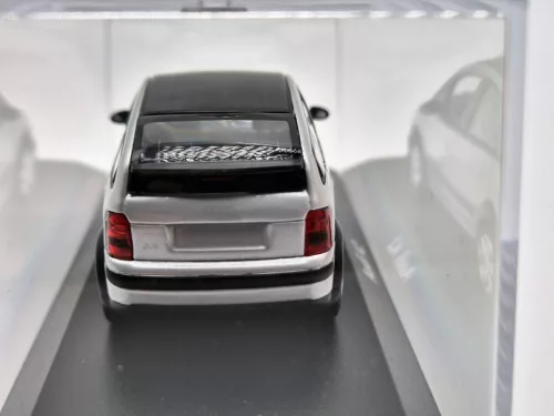 Audi A2 (2000) - сребрист - Maxichamps - 1:43