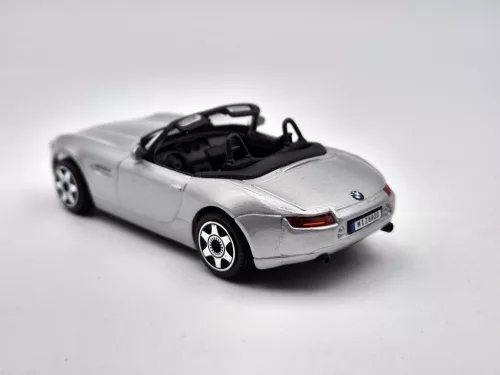 BMW Z8 cabrio (2008) - Bburago - 1:43
