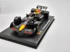 Red Bull F1 RB18 Team Oracle #11 (2022) - Sergio Perez - С ПИЛОТ - Bburago - 1:43
