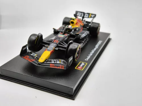 Red Bull F1 RB18 Team Oracle #11 (2022) - Sergio Perez - С ПИЛОТ - Bburago - 1:43