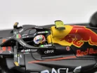 Red Bull F1 RB18 Team Oracle #11 (2022) - Sergio Perez - С ПИЛОТ - Bburago - 1:43