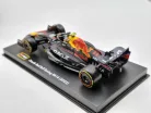 Red Bull F1 RB18 Team Oracle #11 (2022) - Sergio Perez - С ПИЛОТ - Bburago - 1:43