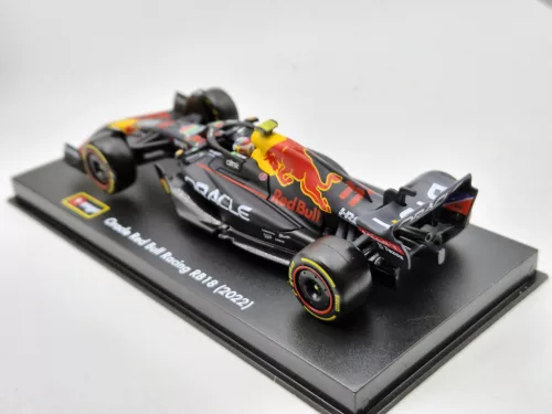Red Bull F1 RB18 Team Oracle #11 (2022) - Sergio Perez - С ПИЛОТ - Bburago - 1:43