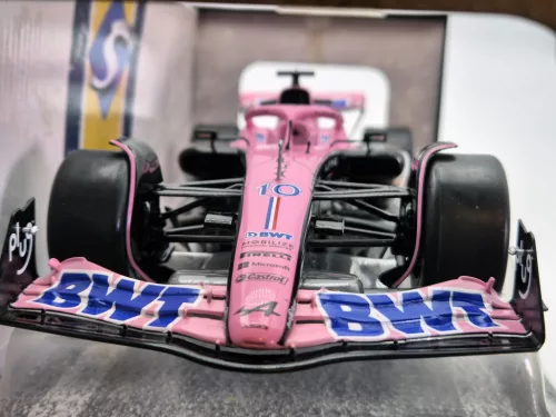 Renault A523 Team BWT Alpine F1 #10 #31 (2023) - Esteban Ocon / Pierre Gasly - розово - Solido - 1:18