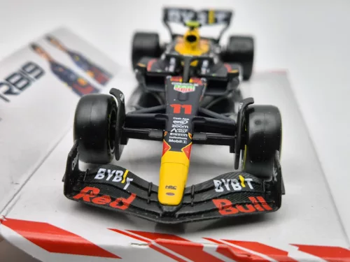 Red Bull RB19 Team Oracle F1 #11 (2023) - Sergio Perez - Bburago - 1:43