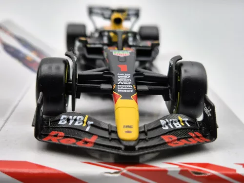 Red Bull RB19 Team Oracle F1 #1 (2023) - Max Verstappen - Bburago - 1:43
