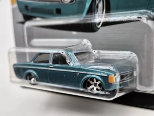 Hot Wheels Premium - Volvo 142 GL (1973) - Hotwheels - 1:64