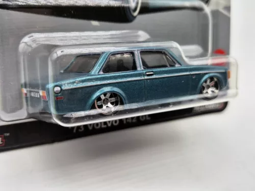 Hot Wheels Premium - Volvo 142 GL (1973) - Hotwheels - 1:64
