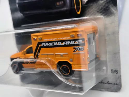 Matchbox 70 years Special Edition - 5/5 - RAM Ambulance (2019) - Matchbox - 1:64