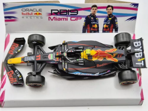 Red Bull RB19 Team Oracle F1 #11 (2023) - Miami GP - Sergio Perez - Bburago - 1:43