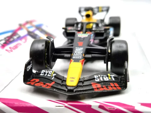Red Bull RB19 Team Oracle F1 #1 (2023) - Miami GP - Max Verstappen - Bburago - 1:43