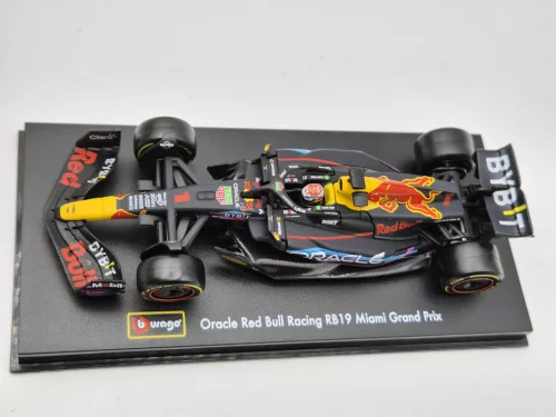 Red Bull RB19 Team Oracle F1 #1 (2023) - Miami GP - Max Verstappen - С ПИЛОТ - Bburago - 1:43