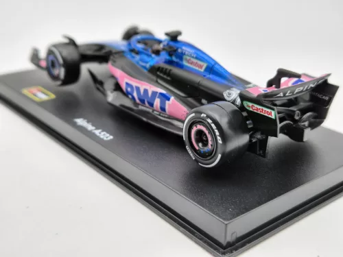 Renault Alpine A523 BWT Racing F1 #31 (2023) - Esteban Ocon - С ПИЛОТ - Bburago - 1:43