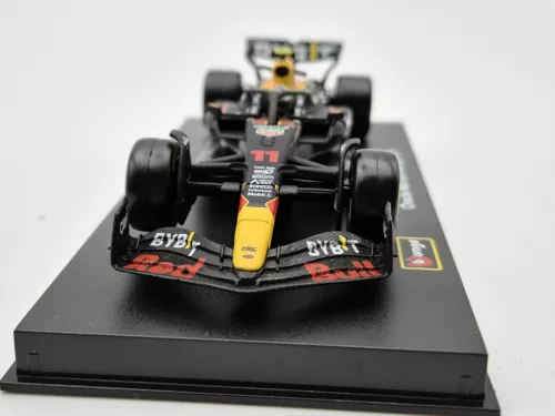Red Bull RB19 Team Oracle F1 #11 (2023) - Sergio Perez - С ПИЛОТ - Bburago - 1:43