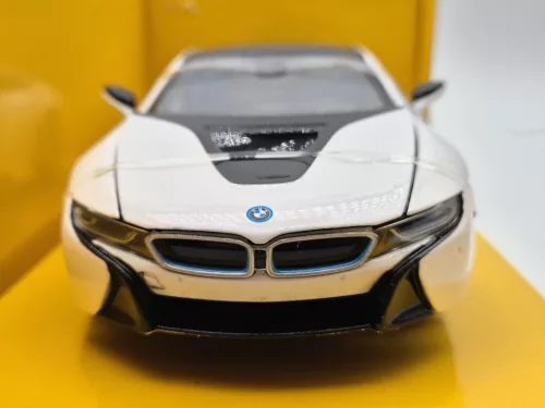 BMW i8 (2015) - бял - Rastar - 1:24