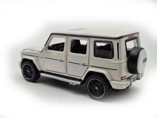 Mercedes Benz AMG G63 - бял - Rastar - 1:32