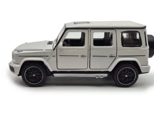 Mercedes Benz AMG G63 - бял - Rastar - 1:32