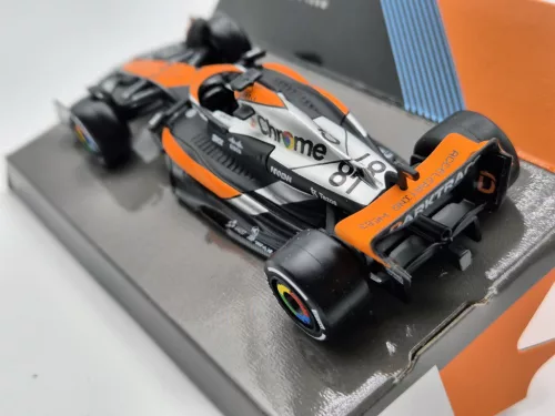 McLaren MCL60 F1 #81 (2023) - British GP 4th - Oscar Piastri - BBurago - 1:43
