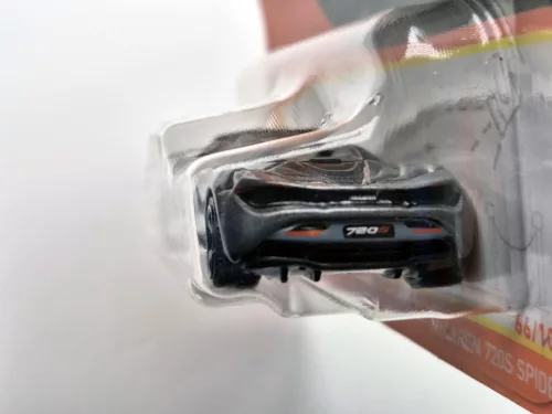 McLaren 720S Spider - 2023 66/100 - блистер - Matchbox - 1:64
