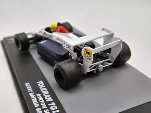 Toleman TG184 F1 #19 (1984) - Great Britain GP - Ayrton Senna - С ПИЛОТ - Edicola - 1:43