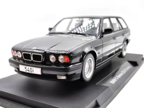 BMW E34 540i Touring -  MCG - 1:18 1/18 модел автомобил модел автомобил