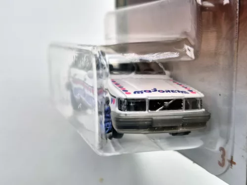 Volvo 204 GL SW Station Wagon (1986) - Majorette - 60 years Anniversary Edition - 1:64