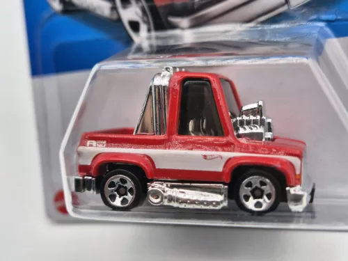 Hot Wheels Toon'D Chevy Silverado (1983) - Tooned 4/5 - 104/250 - дълга картичка