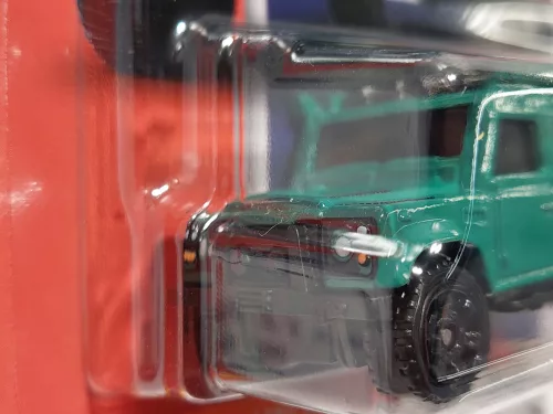 Matchbox Global Series - Land Rover Defender 110