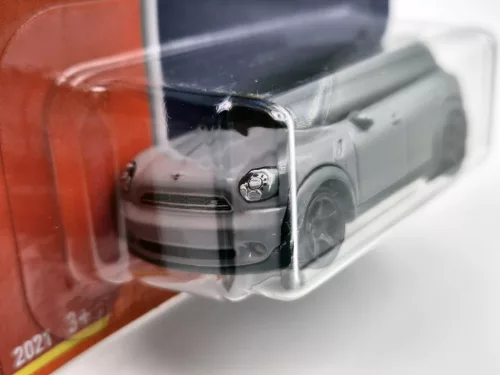 Matchbox Global Series - Mini Countryman (2011)
