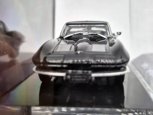 Chevrolet Corvette Stingray (1963) - черен