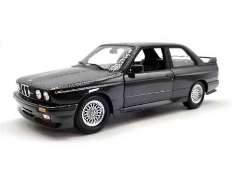 BMW E30 M3 - Minichamps - 1:18 - употребяван