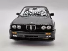 BMW E30 M3 - Minichamps - 1:18 - употребяван