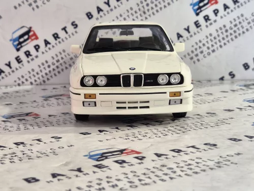 BMW E30 M3 (1987) - бял - Minichamps - 1:18