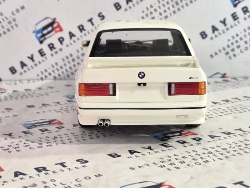BMW E30 M3 (1987) - бял - Minichamps - 1:18