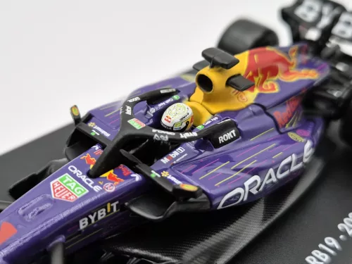 Red Bull RB19 F1 #1 (2023) - Las Vegas - Max Verstappen - С ПИЛОТ - Bburago - 1:43