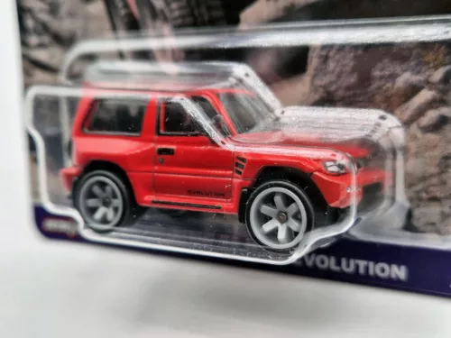 Hot Wheels Premium - Car Culture Terra Trek - Mitsubishi Pajero Evolution - Hot Wheels - 1:64