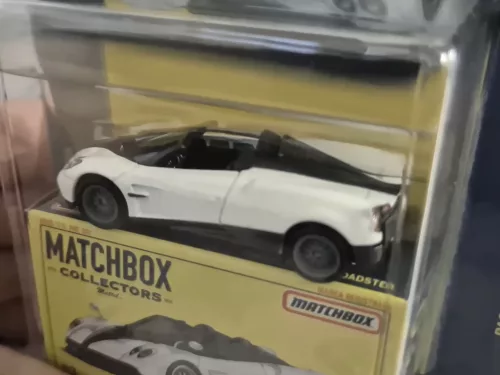 Matchbox Collectors - Pagani Huayra Roadster - Matchbox - 1:64