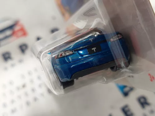 Tesla Model S - 42/125 - блистерно - Matchbox - 1:64