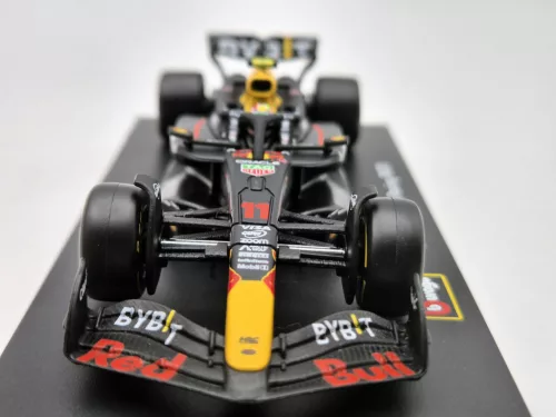 Red Bull RB20 F1 #11 (2024) - Sergio Perez - С ПИЛОТ - Bburago - 1:43