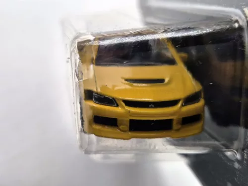 Mitsubishi Lancer Evolution EVO - жълт - Majorette - 1:64